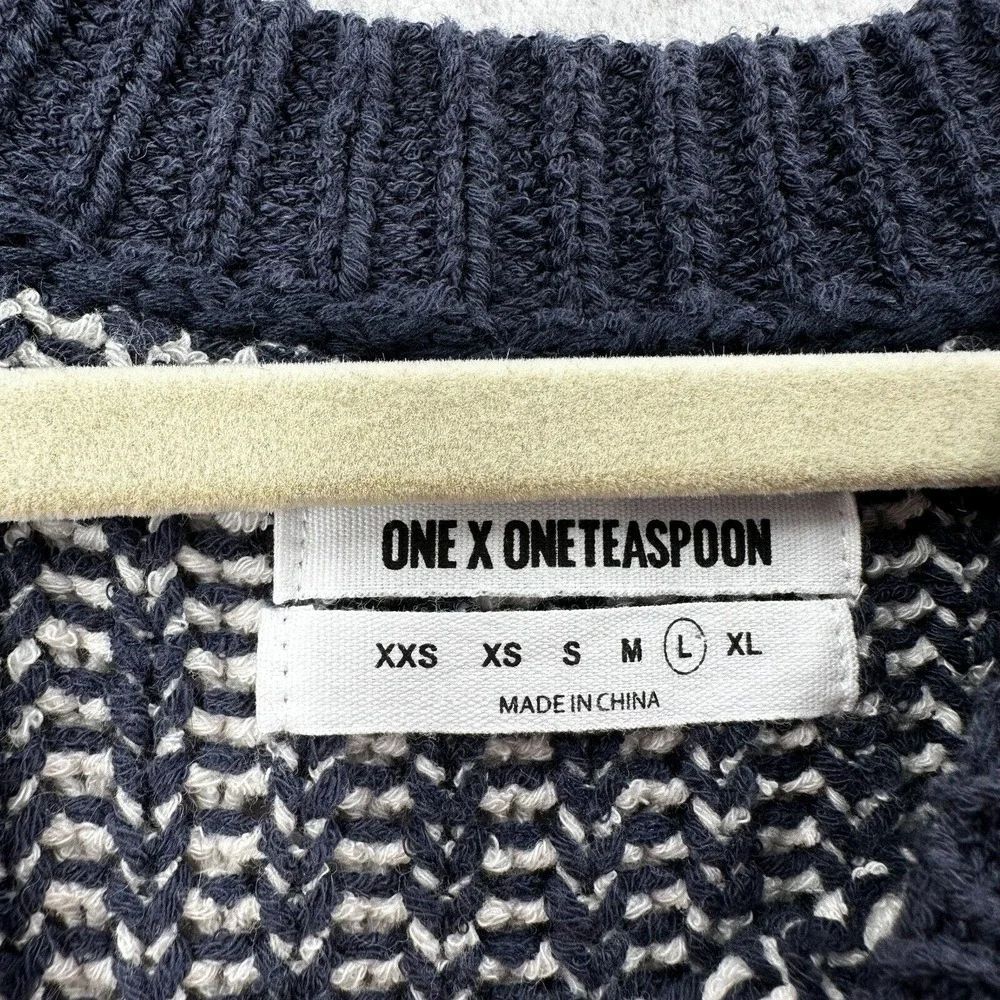 One x One Teaspoon Tunic Sweater Womens LARGE Blue Ivory Oversized‎ Striped - Picture 11 of 15